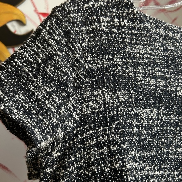 5/$20  Blue Gray and White Tweed Dress - Picture 5 of 16